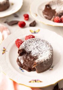 Chocolate-Lava-Cake-Feature